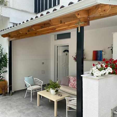 Lr Apartments ساراندا المظهر الخارجي الصورة